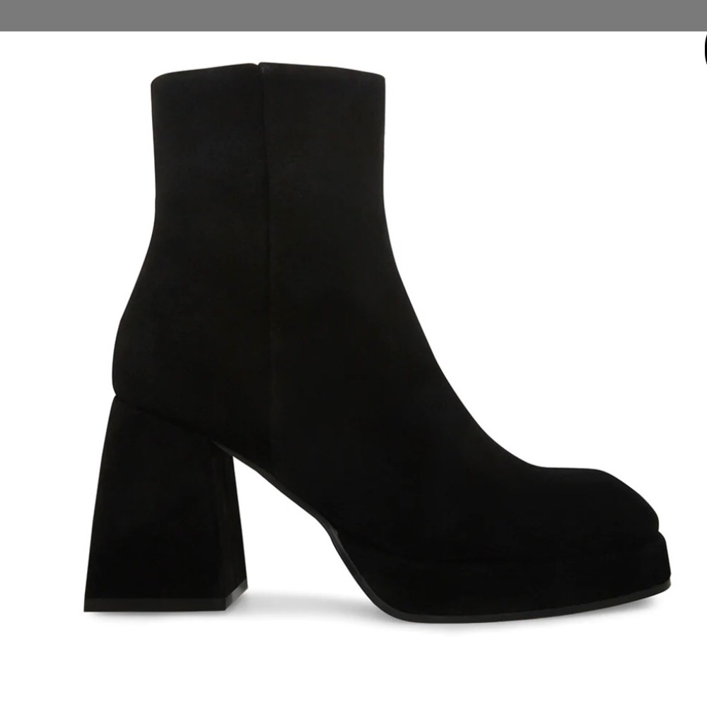 Steve Madden Treasure Black Suede Boots